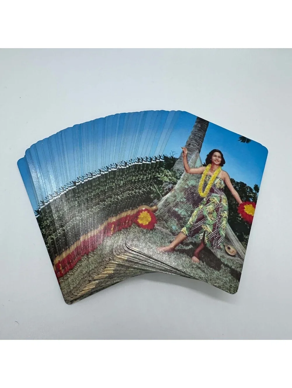 Vintage ARRCO Hawaiian Hula Girl Souvenir Playing Cards 52 Card Deck EUC